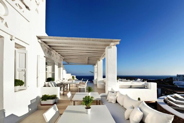 En Lefko Prive Suites Hotel