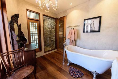 Hotel Roomquest Rimrabeang And Suite