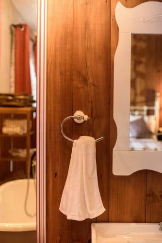 Hotel Roomquest Rimrabeang And Suite