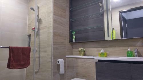 Master Bedroom With Toilet