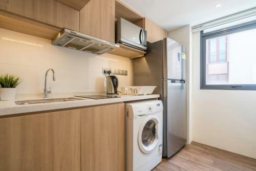 Hotel Vista Studio Loft Suites (staycation Approved)