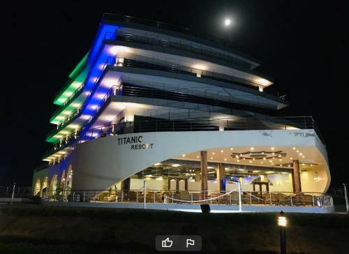 Hotel Titanic Resort Faisalabad