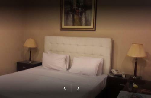 Grand Regent Hotel And Suites