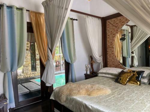 A Famosa Luxury Villa