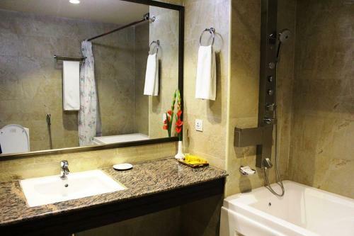 Rachna Pearl Hotel Gujranwala