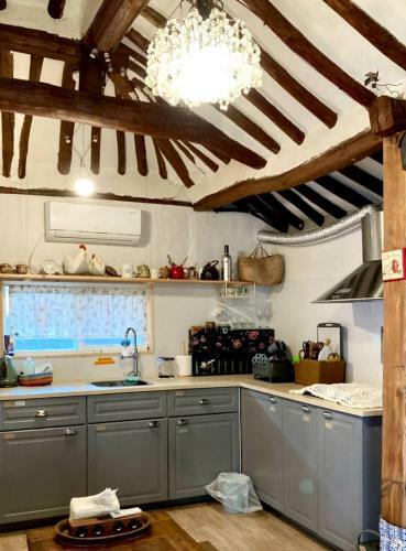 Hostal Jeonju Hanok Village Jamanjae