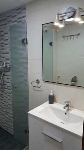 Apartamento Entre Patios Valladares