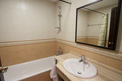 Apartamentos La Ribera C�rdoba