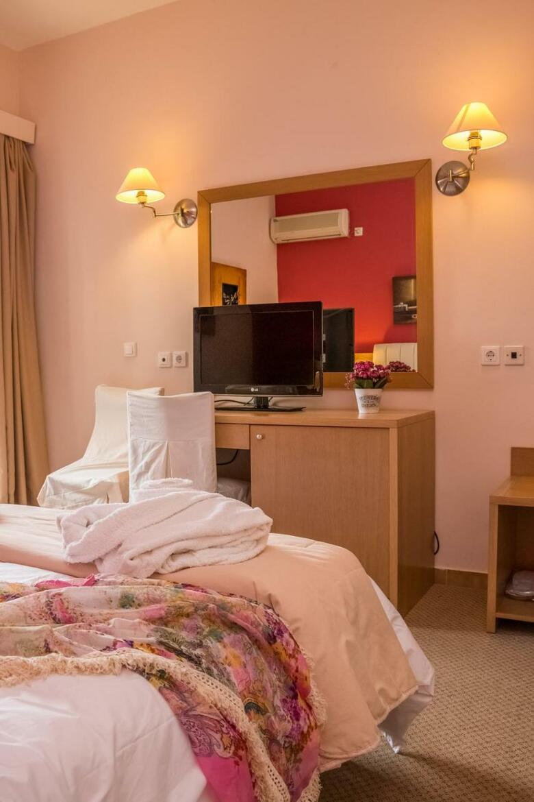 Apollo Resort Art Hotel