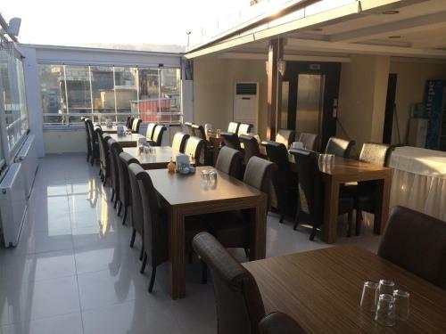 Gloria Tibi Hotel