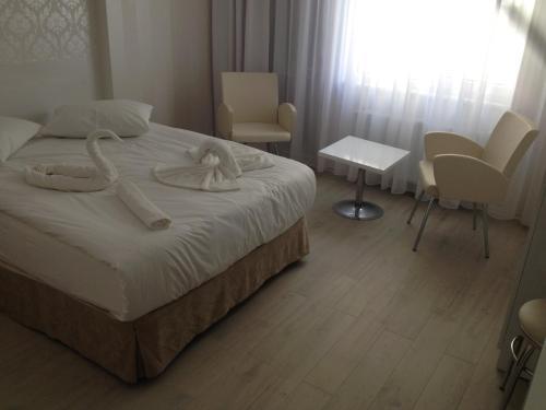 Cinas Hotel
