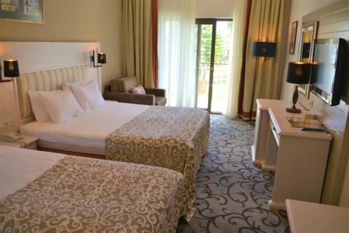 Hotel Club Boran Mare Beach