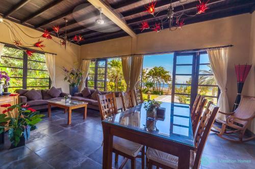 Villa Geluk, Feel The Happiness And Smile!