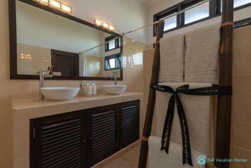 Villa Akasa Segara Beachfront And Private Pool