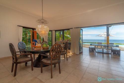 Villa Akasa Segara Beachfront And Private Pool