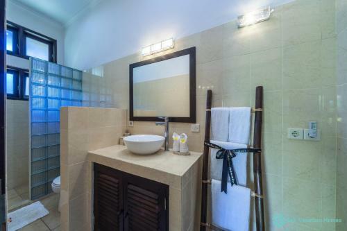 Villa Akasa Segara Beachfront And Private Pool