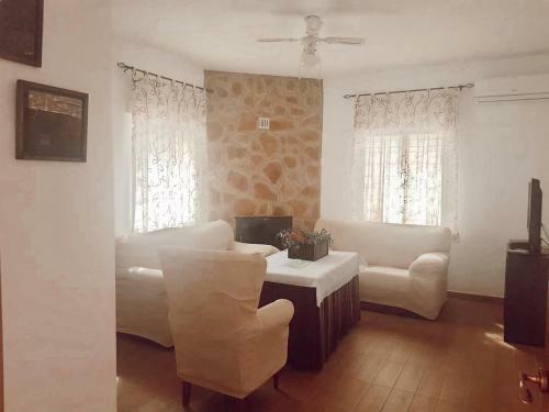 Casa Con Piscina de Agua Salada Villa Pepucho 1