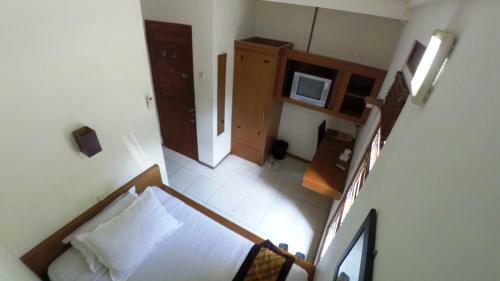 Bed & Breakfast Rumah Tawa Hotel Syariah