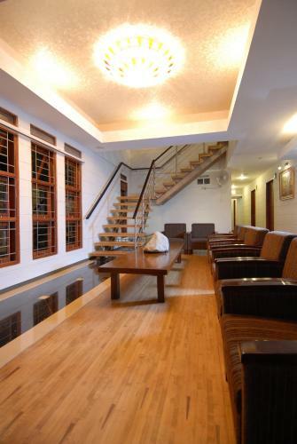 Bed & Breakfast Rumah Tawa Hotel Syariah