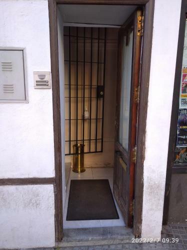Hostal Vivienda Tur�stica Templo Romano
