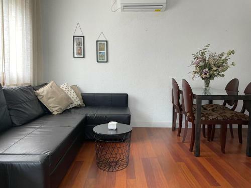 Apartamento Paseo De La Rivera