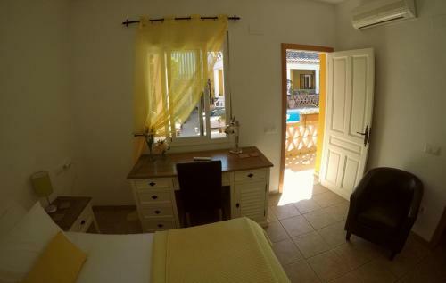 Stunning 4-bed Roman Villa Spain's Golden Triangle