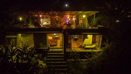 Rumah Lereng Bandung