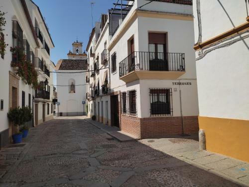 Bed & Breakfast San Basilio�s Red House