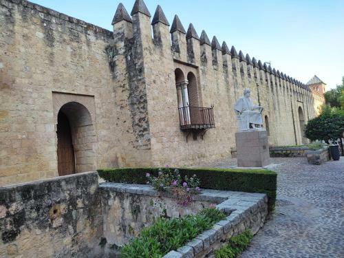 Bed & Breakfast San Basilio�s Red House