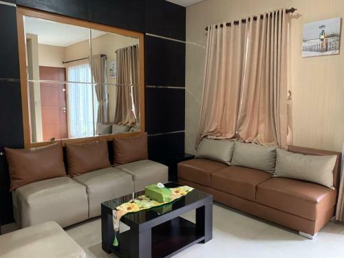 Platinum Setramurni Guest House Bandung 3br