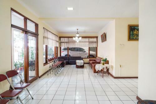 Oyo 2539 Hotel Kurnia