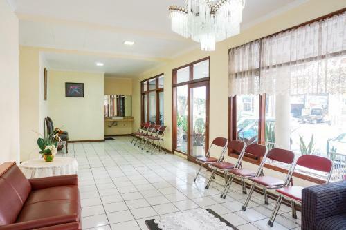 Oyo 2539 Hotel Kurnia