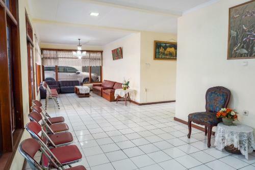 Oyo 2539 Hotel Kurnia