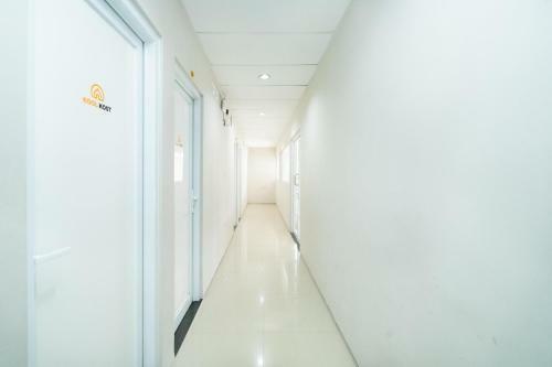 Hostal Koolkost Near Parahyangan University 4 - Minimun Stay 30 Night