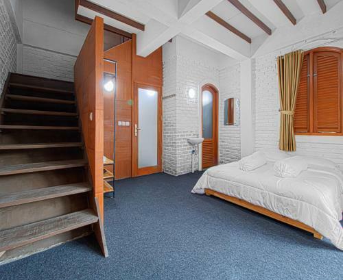 Hotel Kupu Kupu Lembang