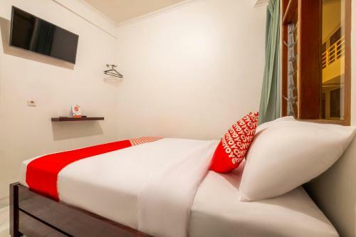 Hotel Vaccinated Staff - Oyo 2265 Bunga Bakung Residence