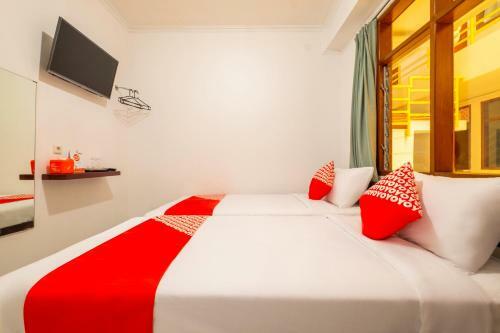Hotel Vaccinated Staff - Oyo 2265 Bunga Bakung Residence