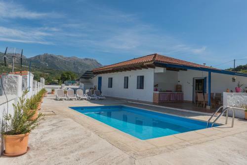 Agroturismo Casa Rural "all�n Frente"