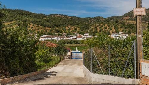 Agroturismo Casa Rural "all�n Frente"