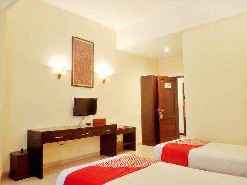 Oyo 90102 Edotel Hotel By Dbest Hospitality