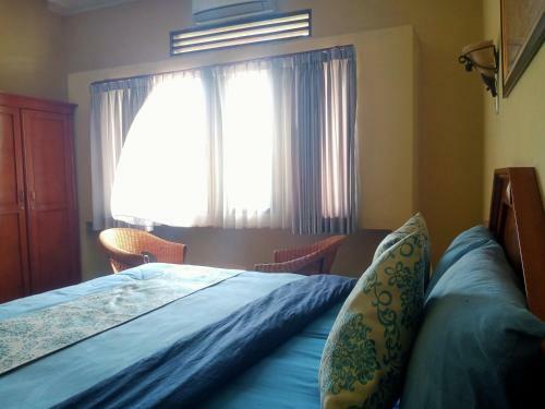 Oyo 90102 Edotel Hotel By Dbest Hospitality