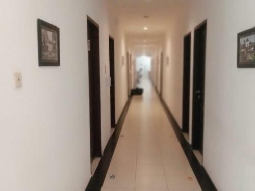 Oyo 90102 Edotel Hotel By Dbest Hospitality