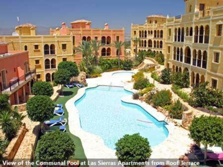Elegante D�plex En Desert Springs Golf Resort