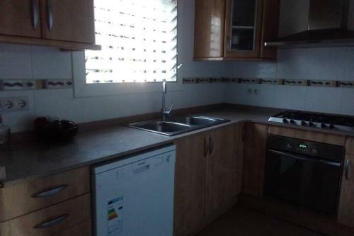 Casa Con Jard�n Y Barbacoa En Cunit