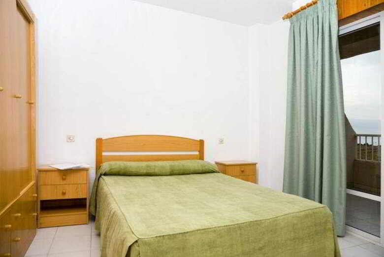 Apartamentos Palmera Beach