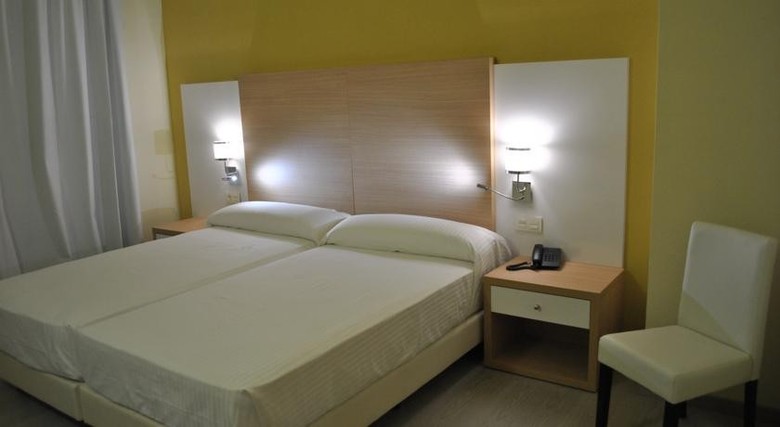 Hotel Fontana Plaza