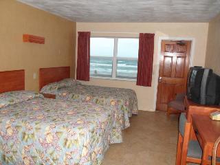 Hotel Driftwood Beach Inn