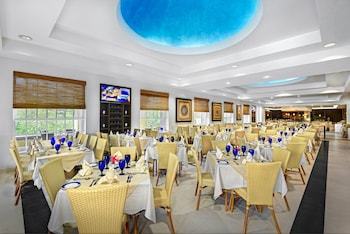 Hotel Marina El Cid Spa & Beach Resort All Inclusive