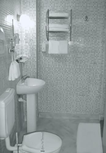 Yunus Hotel