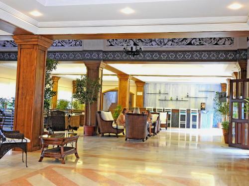 Hotel Tiana Beach Resort